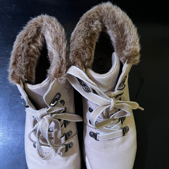 Women's Cream Colored Boots with Fur, Cliffs by White Mountain - Picture 9 of 10